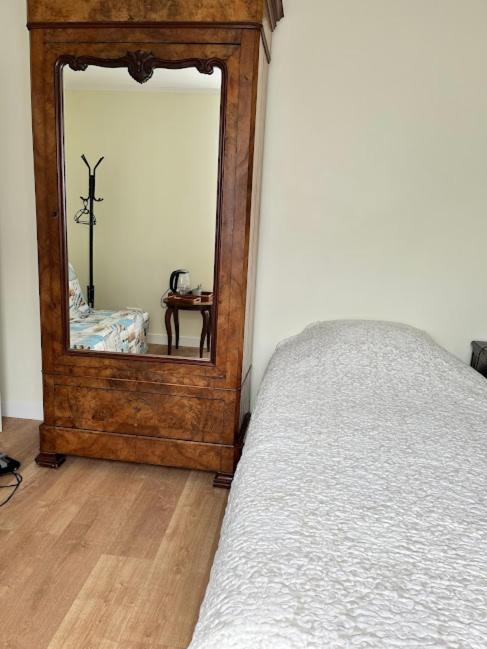La Tour Cachee Bed & Breakfast Mortain-Bocage Ngoại thất bức ảnh